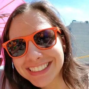 Meet your Posher, Carly